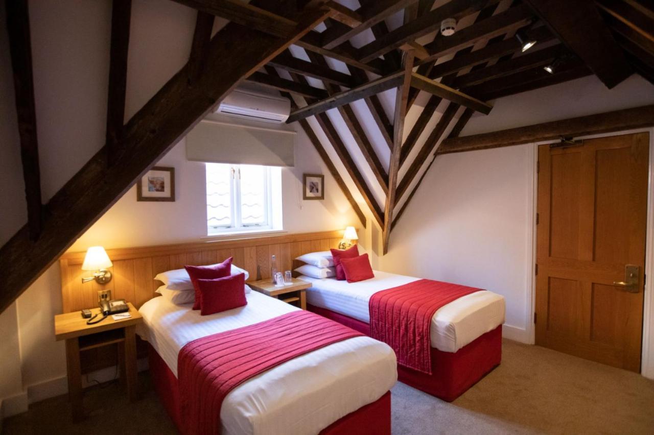 Tewinbury Farm Hotel Экстерьер фото
