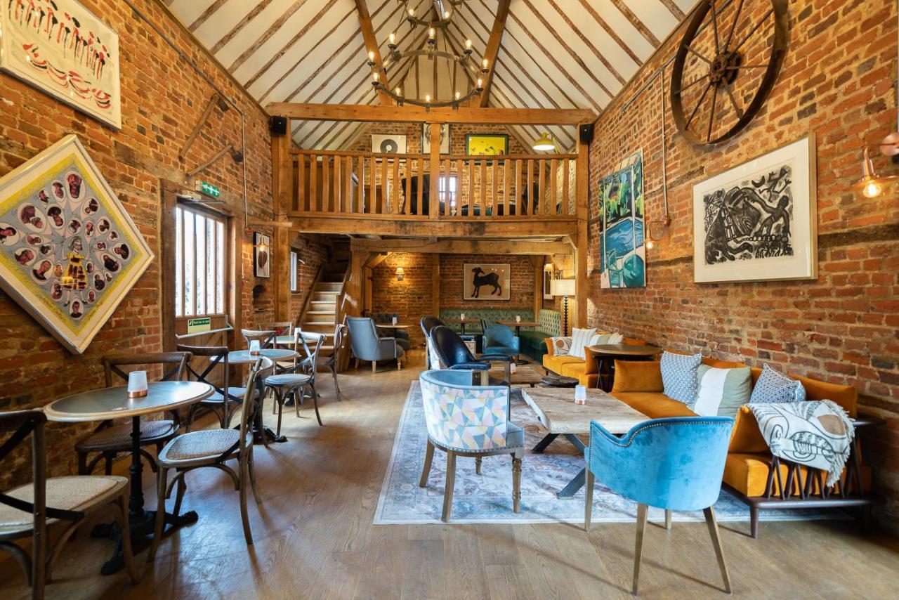 Tewinbury Farm Hotel Экстерьер фото