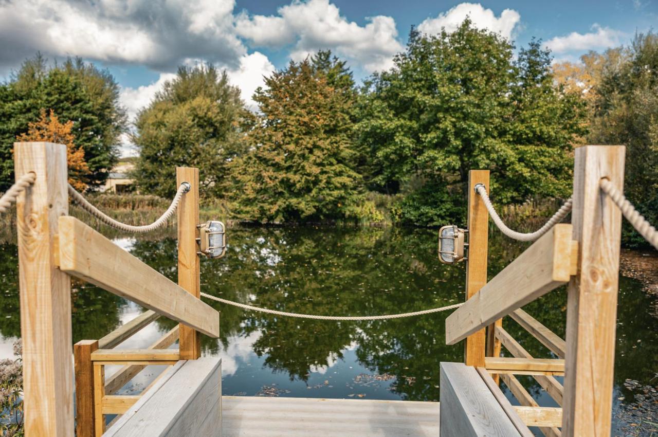 Tewinbury Farm Hotel Экстерьер фото