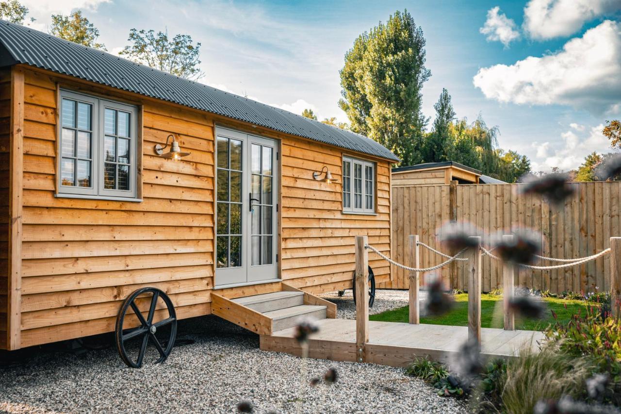 Tewinbury Farm Hotel Экстерьер фото