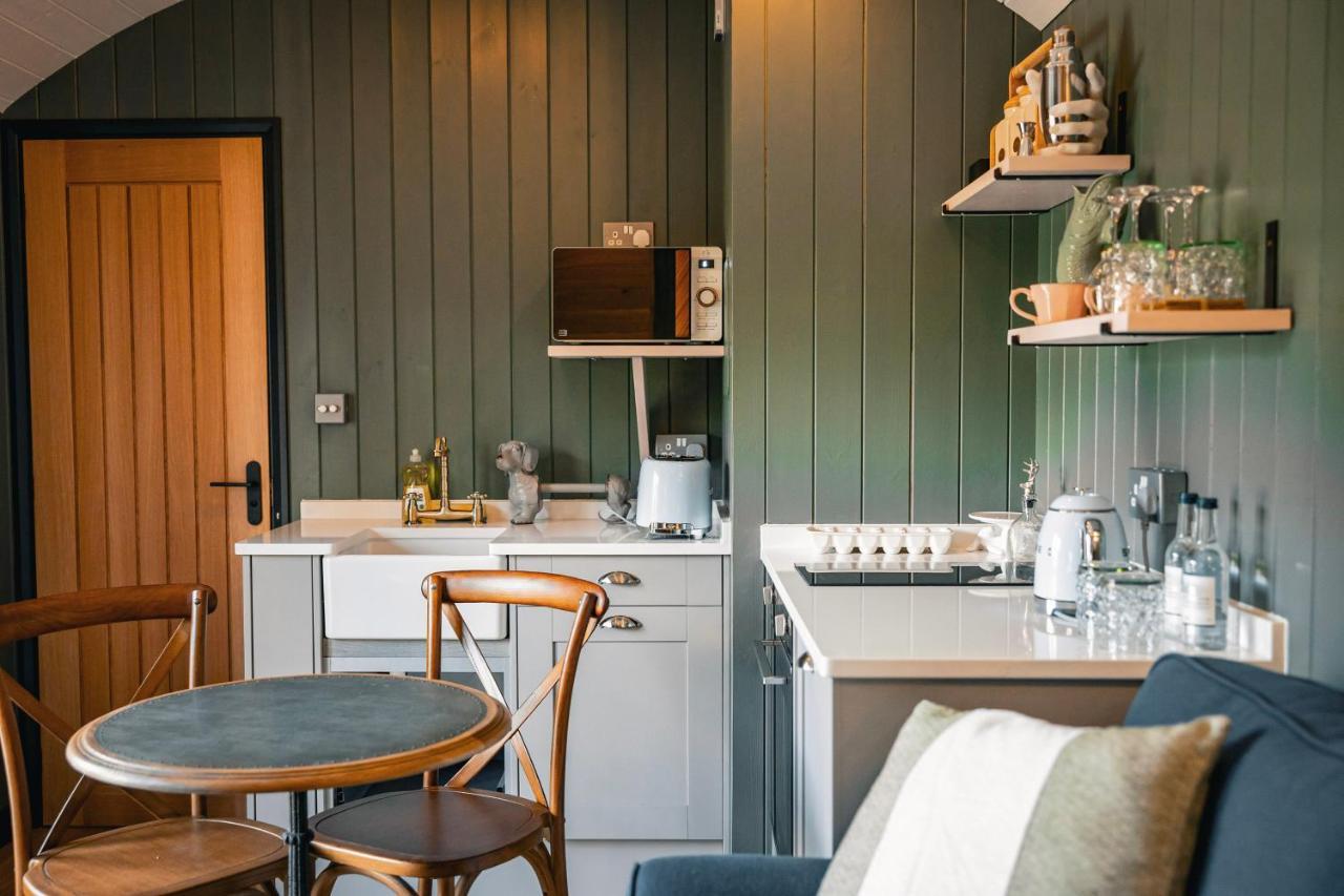 Tewinbury Farm Hotel Экстерьер фото