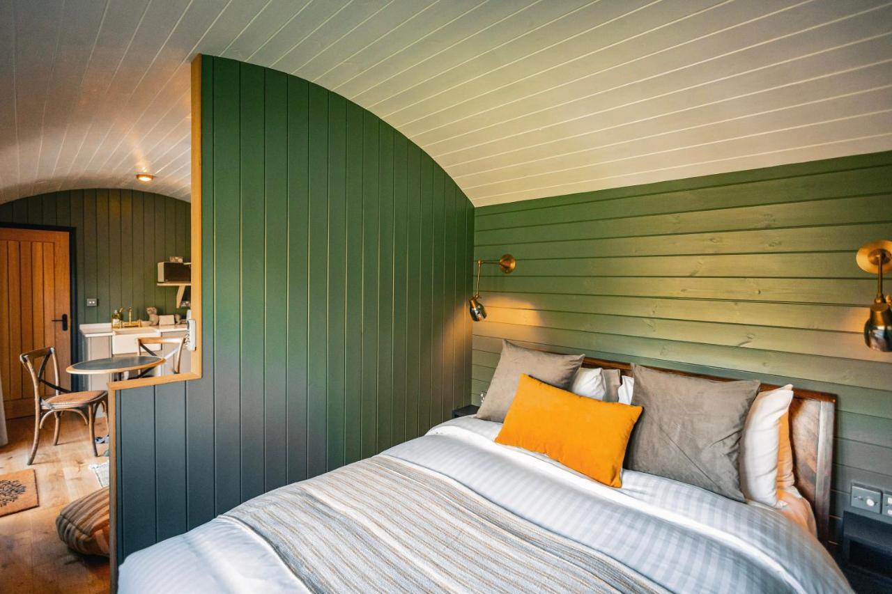 Tewinbury Farm Hotel Экстерьер фото