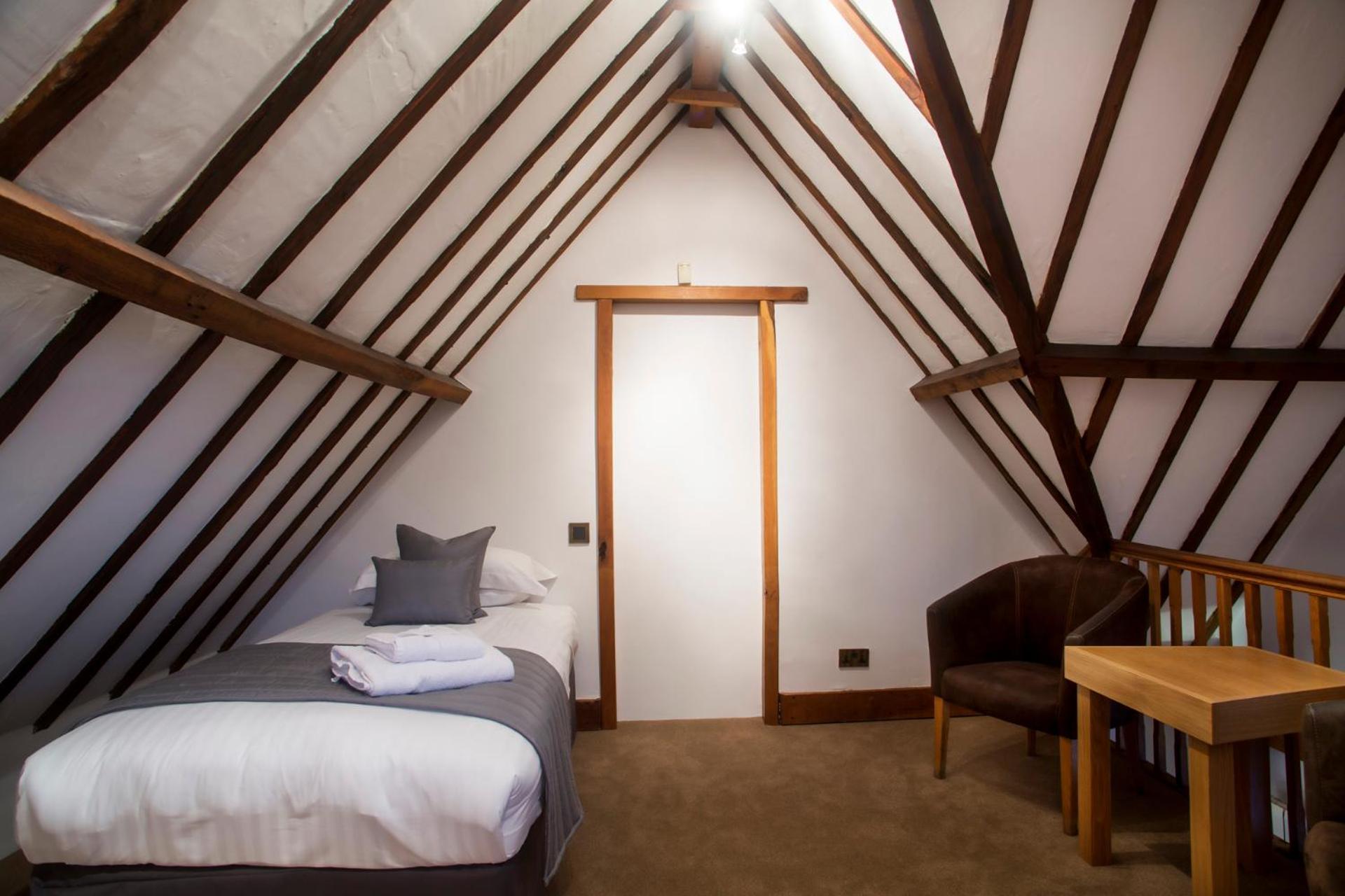 Tewinbury Farm Hotel Номер фото