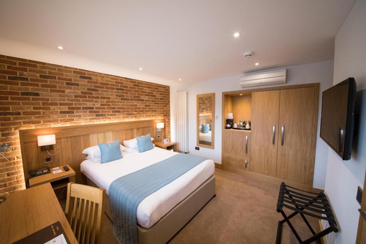 Tewinbury Farm Hotel Экстерьер фото